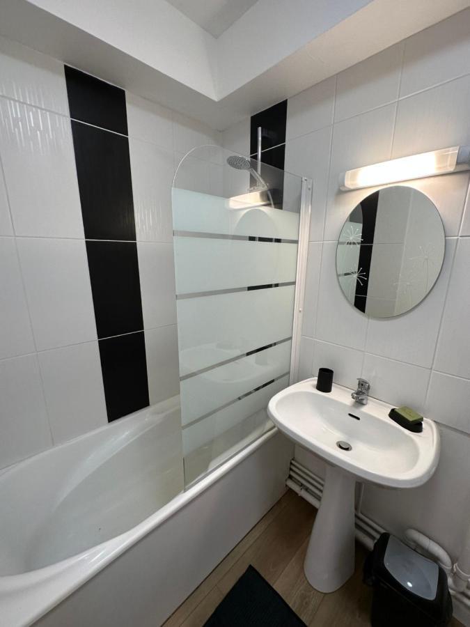Le Jacquard Apartment กาเลส์ ภายนอก รูปภาพ