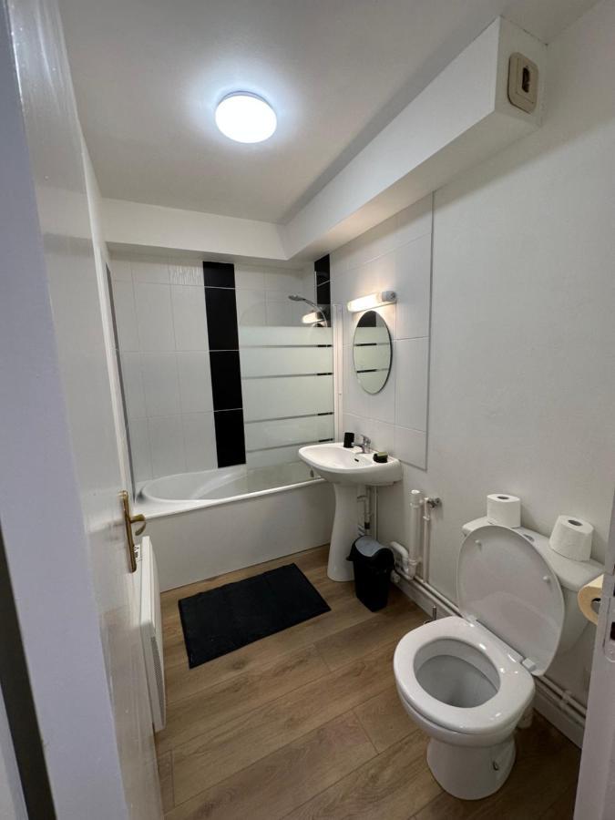 Le Jacquard Apartment กาเลส์ ภายนอก รูปภาพ